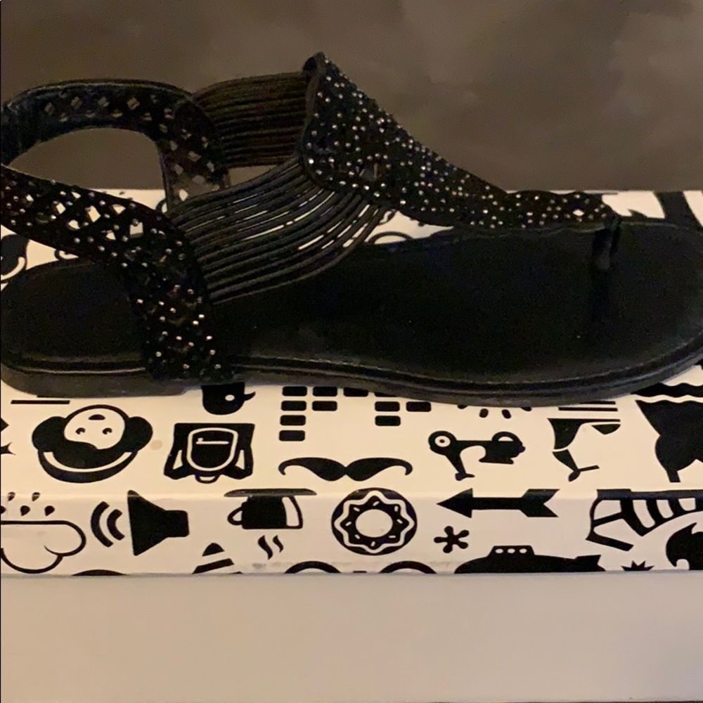 Sandals - Picture 2 of 2